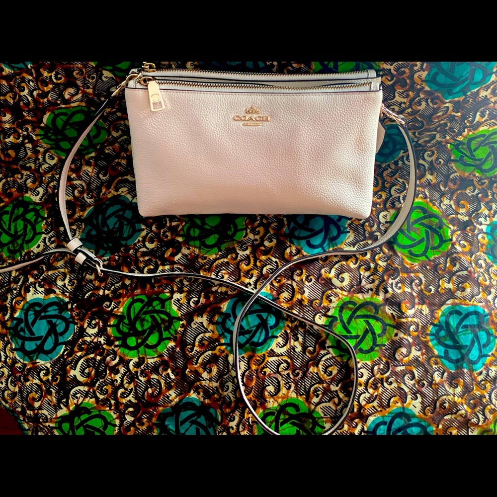 Coach F38273 Lyla- White Pebbled Crossbody